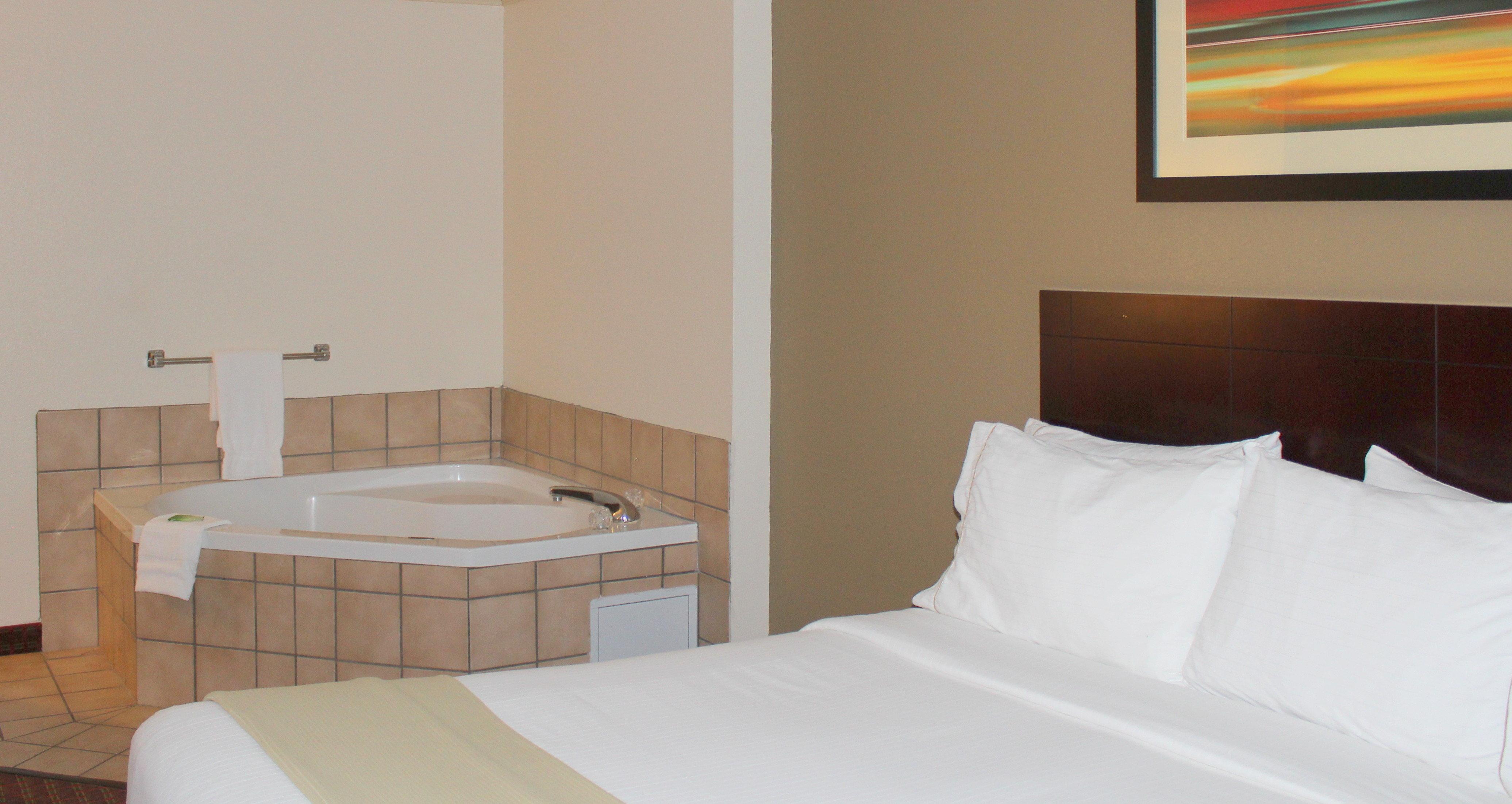 Holiday Inn Express Hotel & Suites Plainview By Ihg Екстер'єр фото
