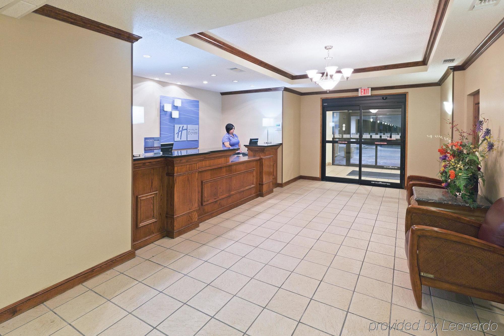 Holiday Inn Express Hotel & Suites Plainview By Ihg Інтер'єр фото